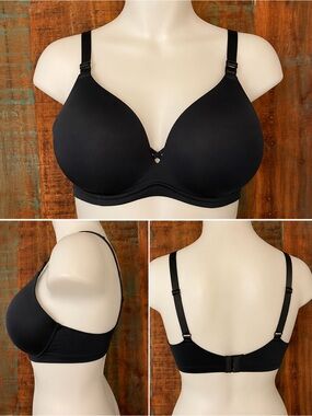 Torrid Curve Black Back Smoothing Wire-Free Push-Up Plunge Bra 40DDD